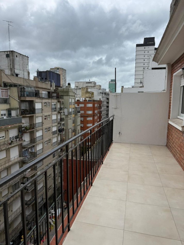 Venta - Departamento 3 Ambientes con Balcon Terraza y Dependencia.