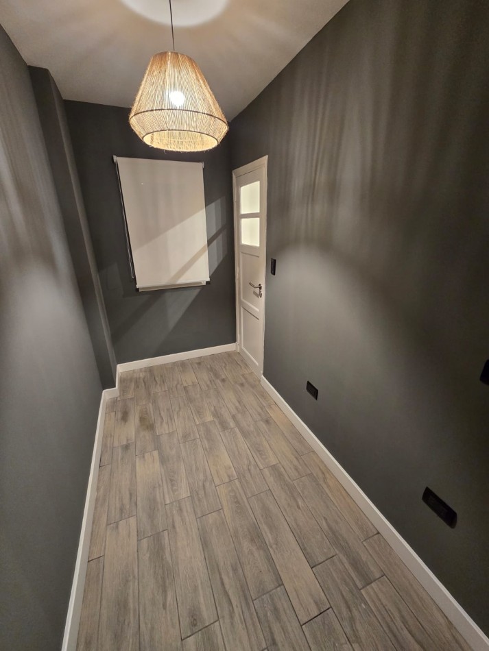 Venta - Departamento 2 Ambientes con Dependencia y Balcon.