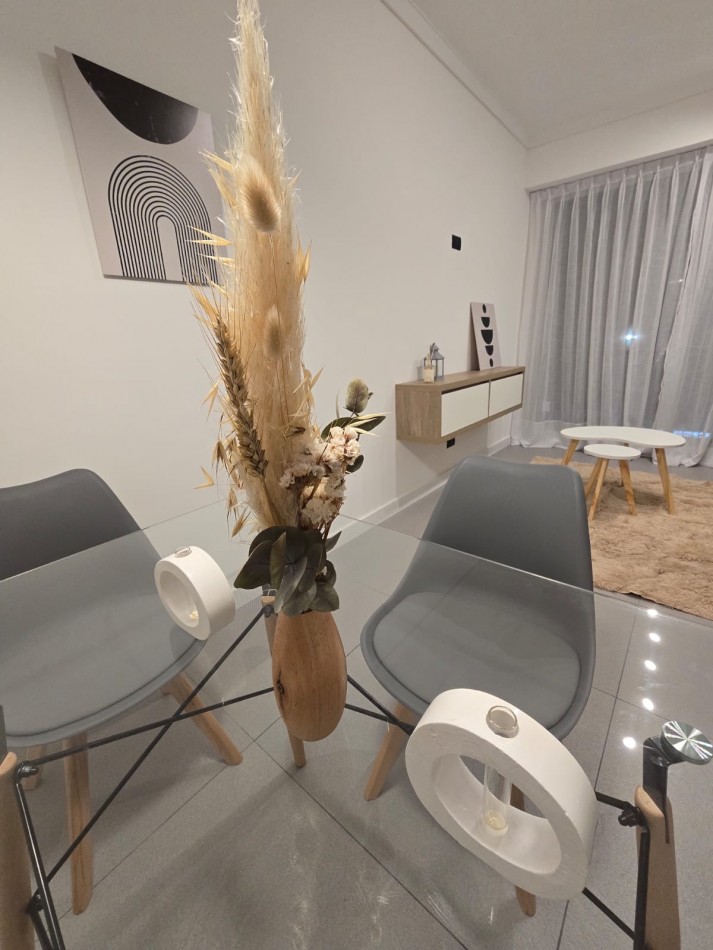 Venta - Departamento 2 Ambientes con Dependencia y Balcon.
