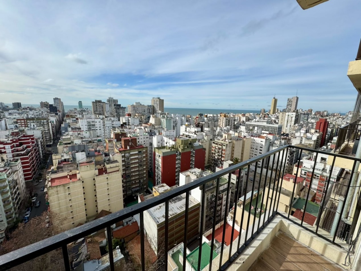 Venta - Monoambiente reciclado a nuevo con balcon y vista panoramica