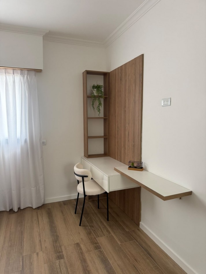 Venta - Chalet en PH amoblado 2 plantas con garage.