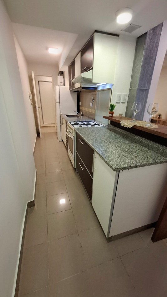 Venta - Departamento de 1 ambiente y medio con patio propio.