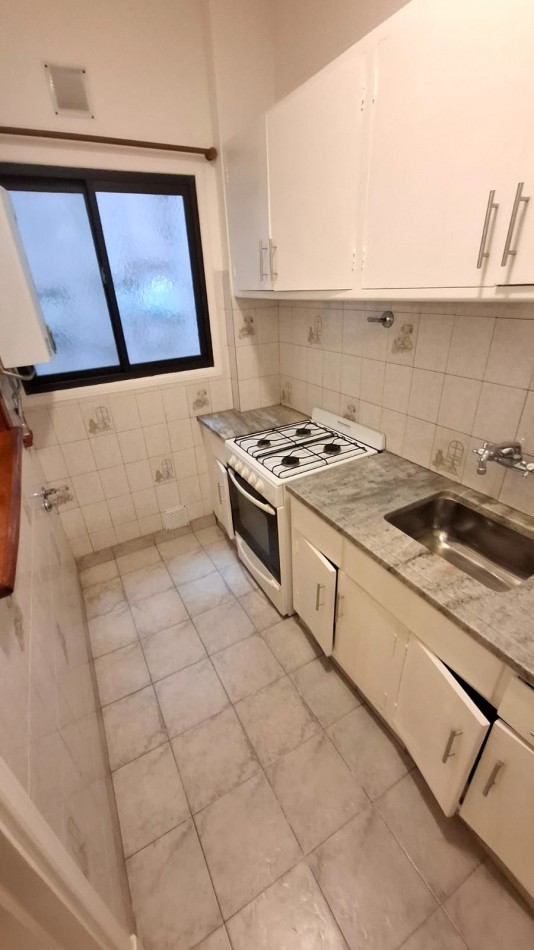 Venta - Departamento amoblado de 2 ambientes interno.