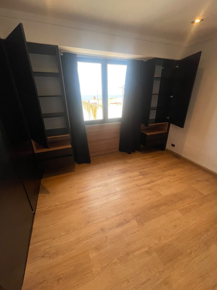 En alquiler 24 meses - Departamento de 2 ambientes con vista al mar. Zona Playa Chica