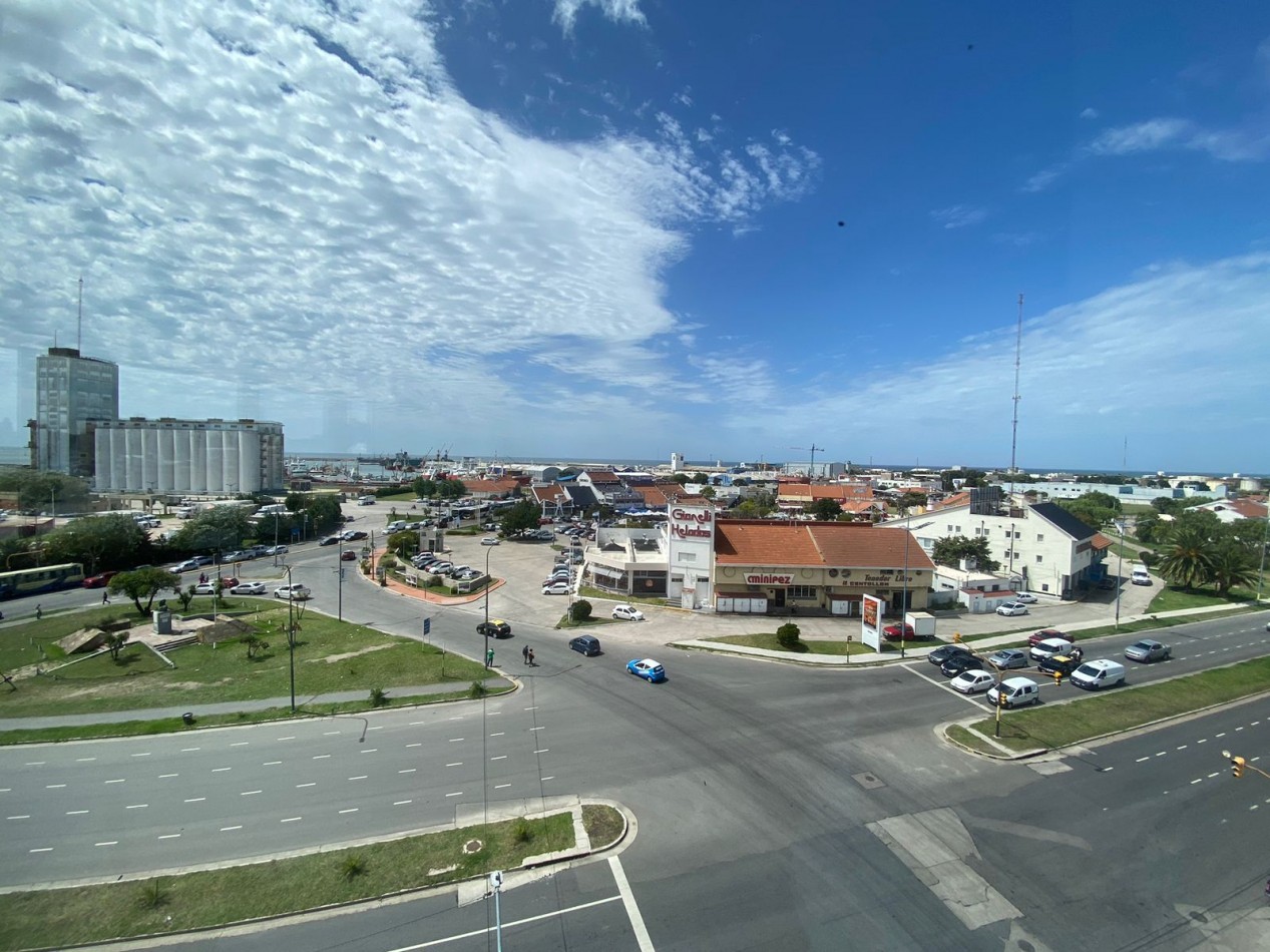 En alquiler 24 meses. Departamento 4 ambientes "Edificio Le Marche".
