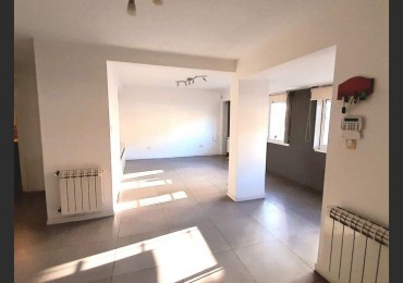 VENTA - Casa de 5 ambientes en Zona Chauvin