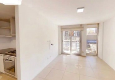 Alquiler 12 meses - Depto. 2 ambientes con cochera en el Centro