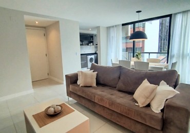Venta - Semipiso amoblado de 3 ambientes con balcon y baulera.